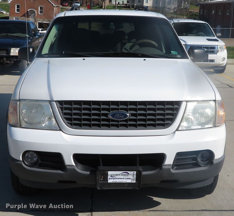 image for item DH0748 2003 Ford Explorer XLT  SUV