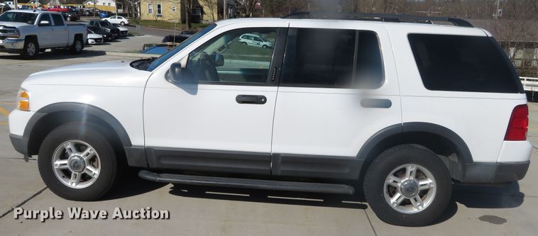image for item DH0748 2003 Ford Explorer XLT  SUV