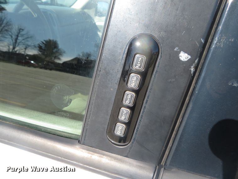 image for item DH0748 2003 Ford Explorer XLT  SUV