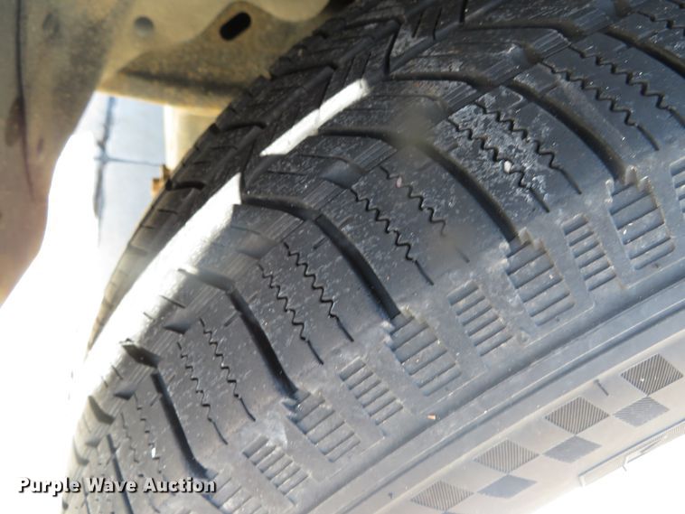 image for item DH0748 2003 Ford Explorer XLT  SUV