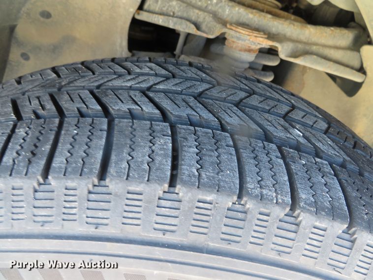 image for item DH0748 2003 Ford Explorer XLT  SUV