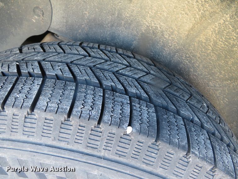 image for item DH0748 2003 Ford Explorer XLT  SUV