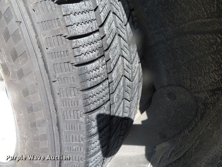 image for item DH0748 2003 Ford Explorer XLT  SUV