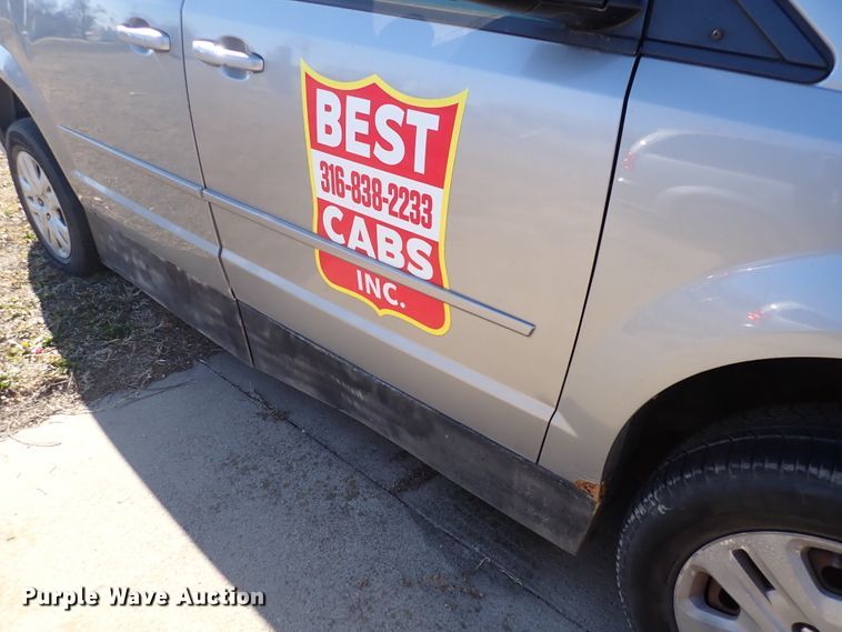 image for item DJ0035 2014 Dodge Grand Caravan  handicap accessible van