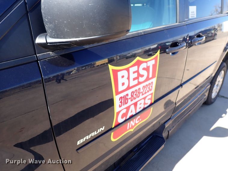 image for item DJ0038 2011 Dodge Grand Caravan  handicap accessible van