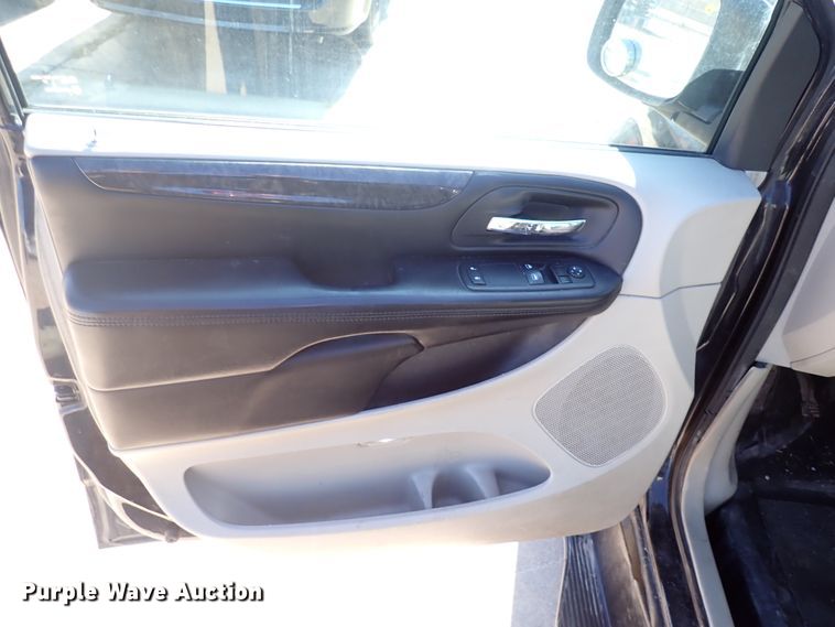 image for item DJ0038 2011 Dodge Grand Caravan  handicap accessible van