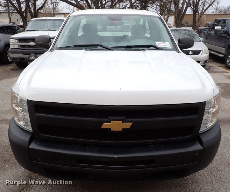 image for item DJ0077 2013 Chevrolet Silverado 1500  pickup truck