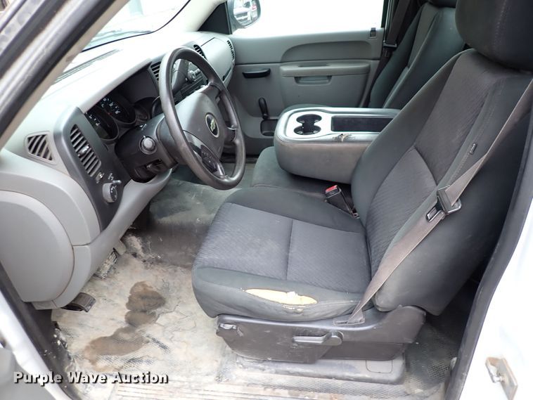 image for item DJ0077 2013 Chevrolet Silverado 1500  pickup truck