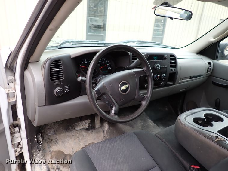 image for item DJ0077 2013 Chevrolet Silverado 1500  pickup truck