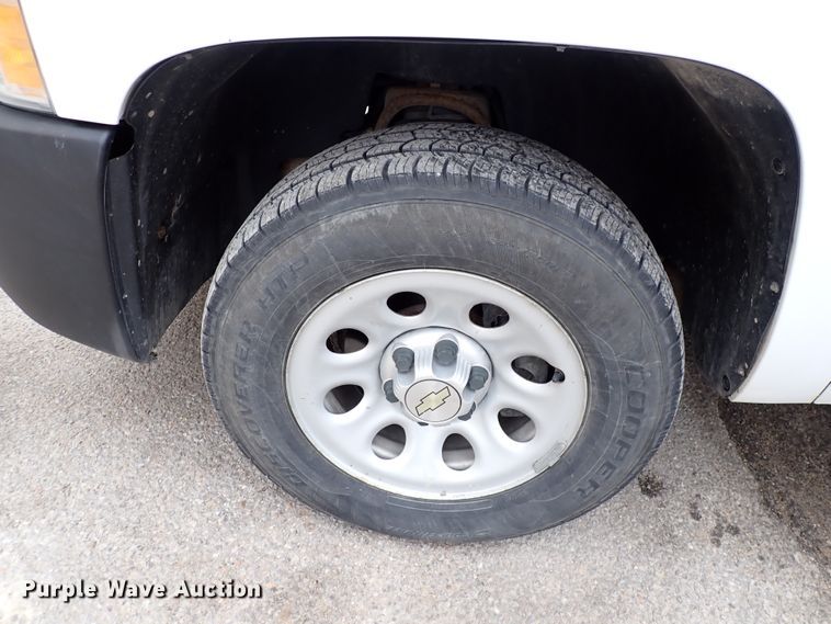 image for item DJ0077 2013 Chevrolet Silverado 1500  pickup truck