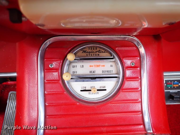 image for item DJ0194 1959 Ford Thunderbird  convertible