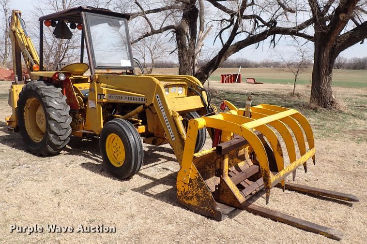 image for item DJ0195 1960 Massey-Ferguson MF204  backhoe