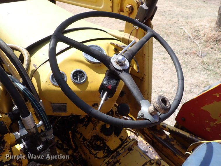 image for item DJ0195 1960 Massey-Ferguson MF204  backhoe