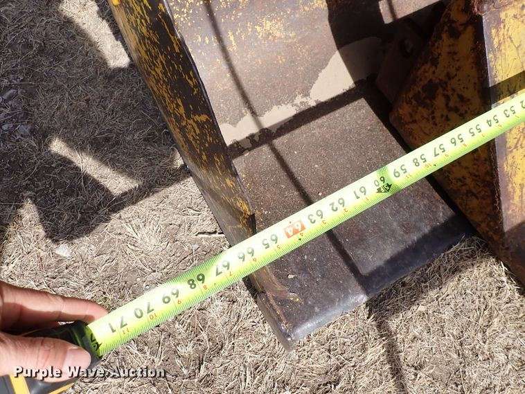 image for item DJ0195 1960 Massey-Ferguson MF204  backhoe