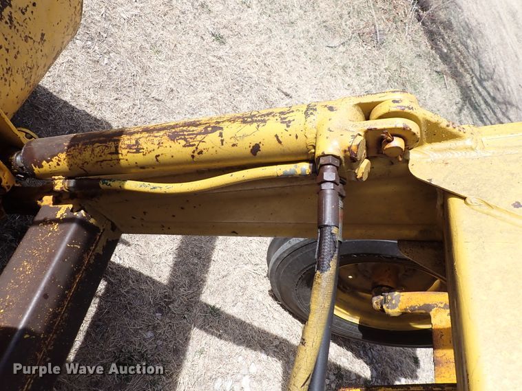 image for item DJ0195 1960 Massey-Ferguson MF204  backhoe