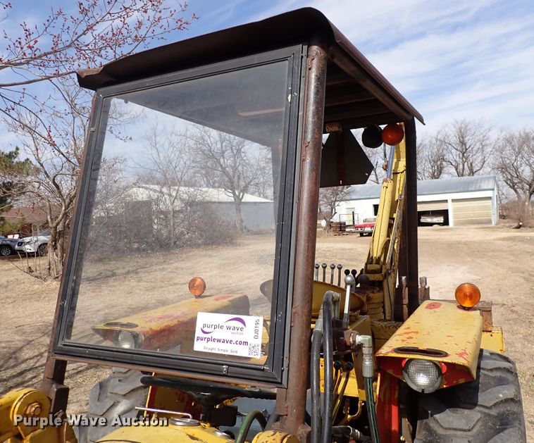 image for item DJ0195 1960 Massey-Ferguson MF204  backhoe