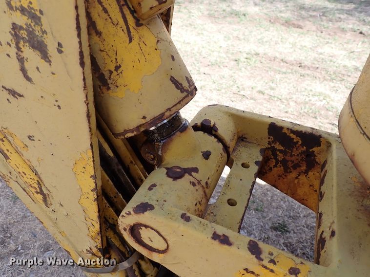 image for item DJ0195 1960 Massey-Ferguson MF204  backhoe