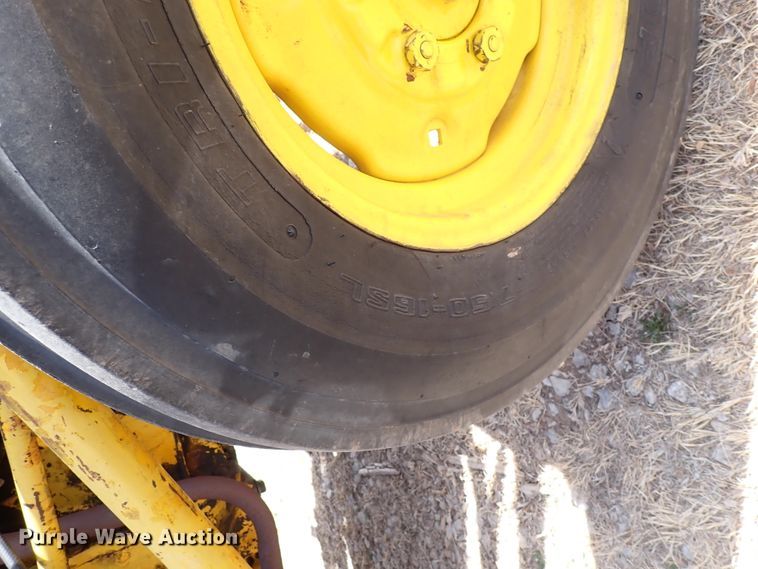 image for item DJ0195 1960 Massey-Ferguson MF204  backhoe