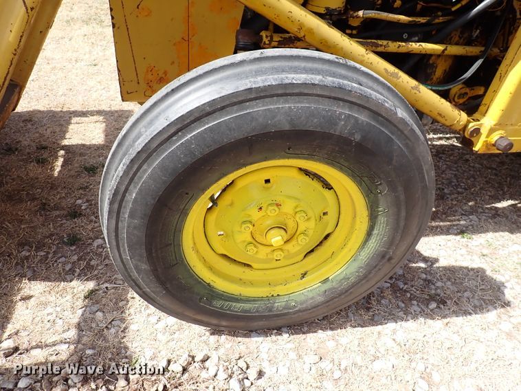 image for item DJ0195 1960 Massey-Ferguson MF204  backhoe