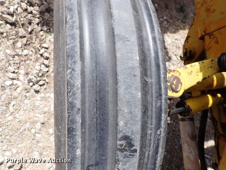 image for item DJ0195 1960 Massey-Ferguson MF204  backhoe