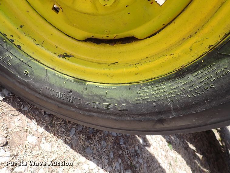 image for item DJ0195 1960 Massey-Ferguson MF204  backhoe