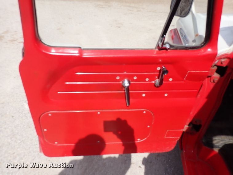 image for item DJ0196 1961 Ford F100  pickup truck