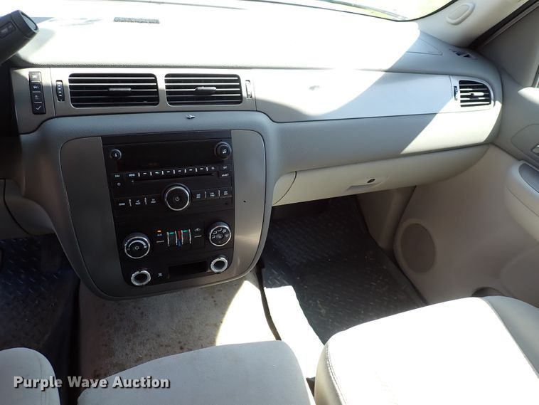 image for item DJ0246 2008 Chevrolet Tahoe  SUV