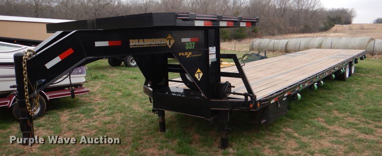 image for item DJ0402 2019 Diamond T 10240DTF equipment trailer