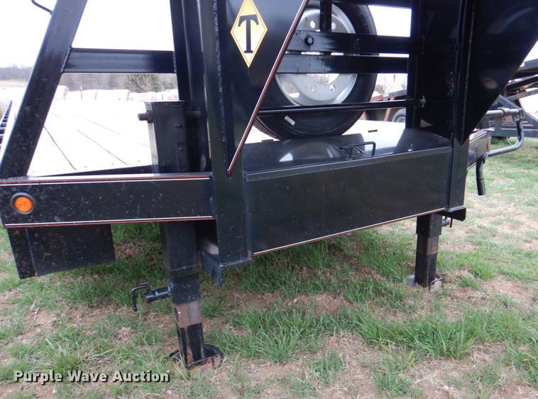 image for item DJ0402 2019 Diamond T 10240DTF equipment trailer