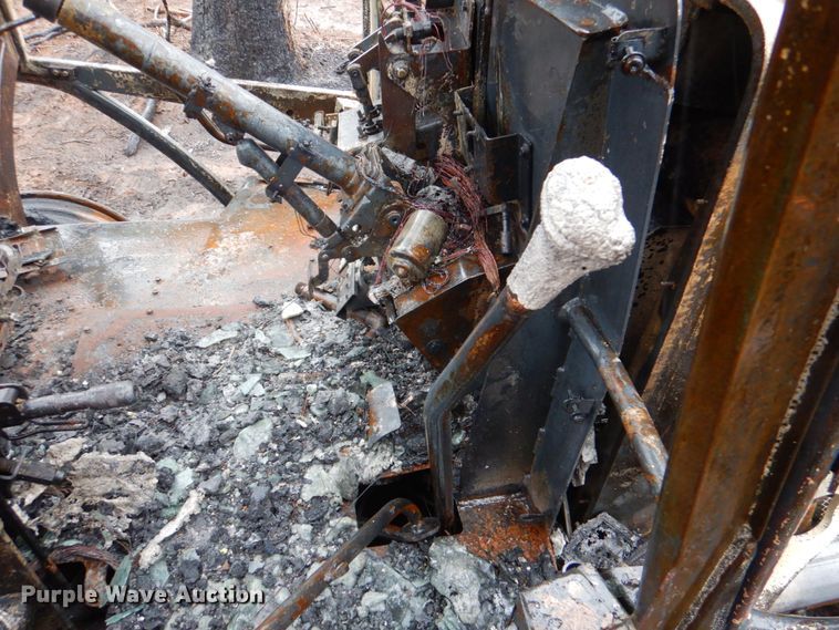 image for item DJ0403 2008 Volvo BL60  backhoe