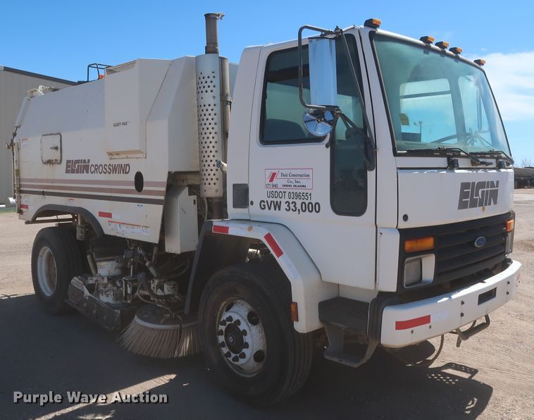 image for item DJ1878 1997 Ford CF8000  street sweeper truck
