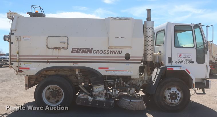 image for item DJ1878 1997 Ford CF8000  street sweeper truck