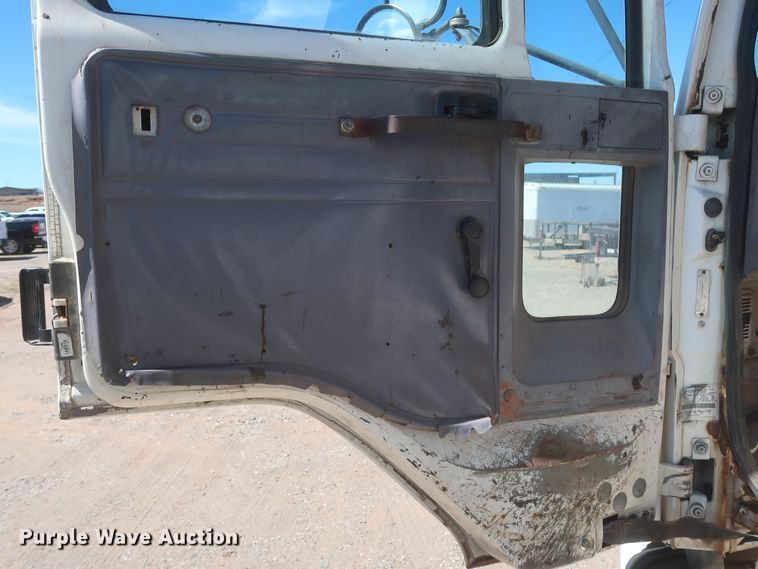 image for item DJ1878 1997 Ford CF8000  street sweeper truck