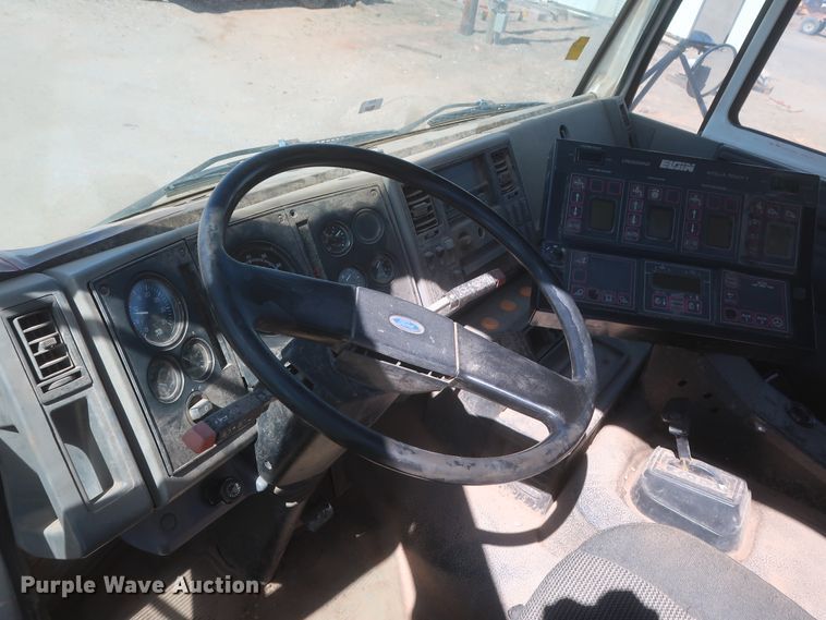 image for item DJ1878 1997 Ford CF8000  street sweeper truck