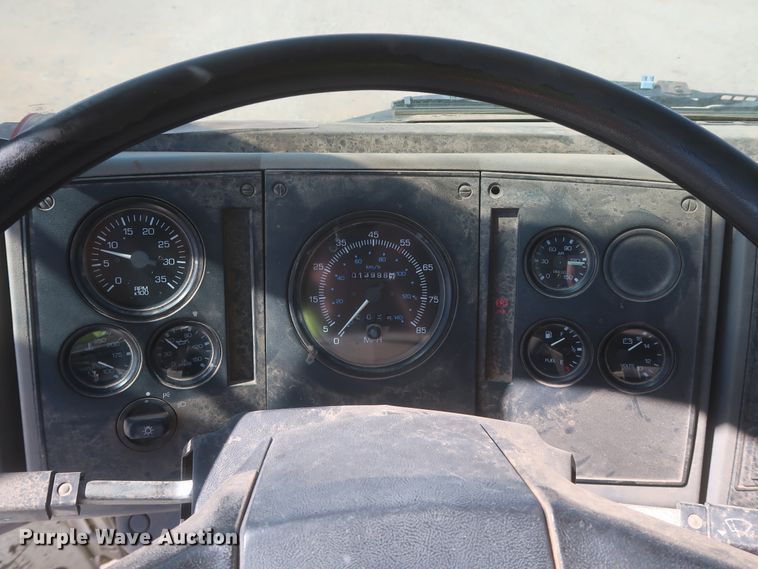 image for item DJ1878 1997 Ford CF8000  street sweeper truck