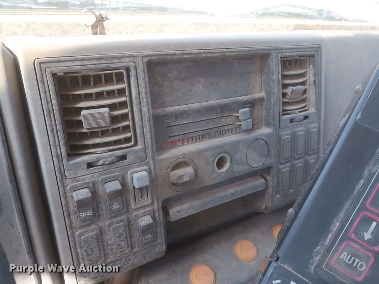 image for item DJ1878 1997 Ford CF8000  street sweeper truck