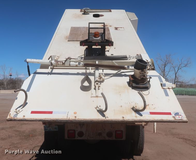 image for item DJ1878 1997 Ford CF8000  street sweeper truck