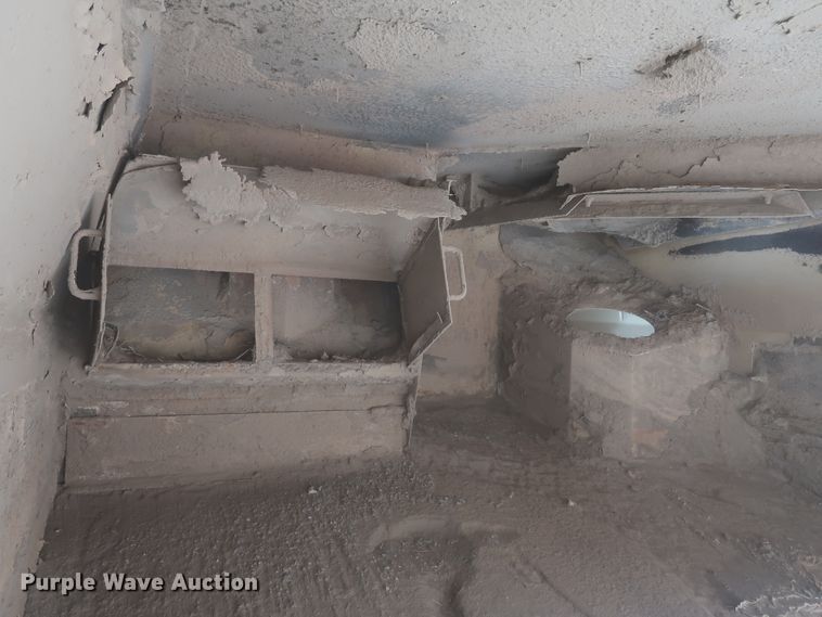 image for item DJ1878 1997 Ford CF8000  street sweeper truck