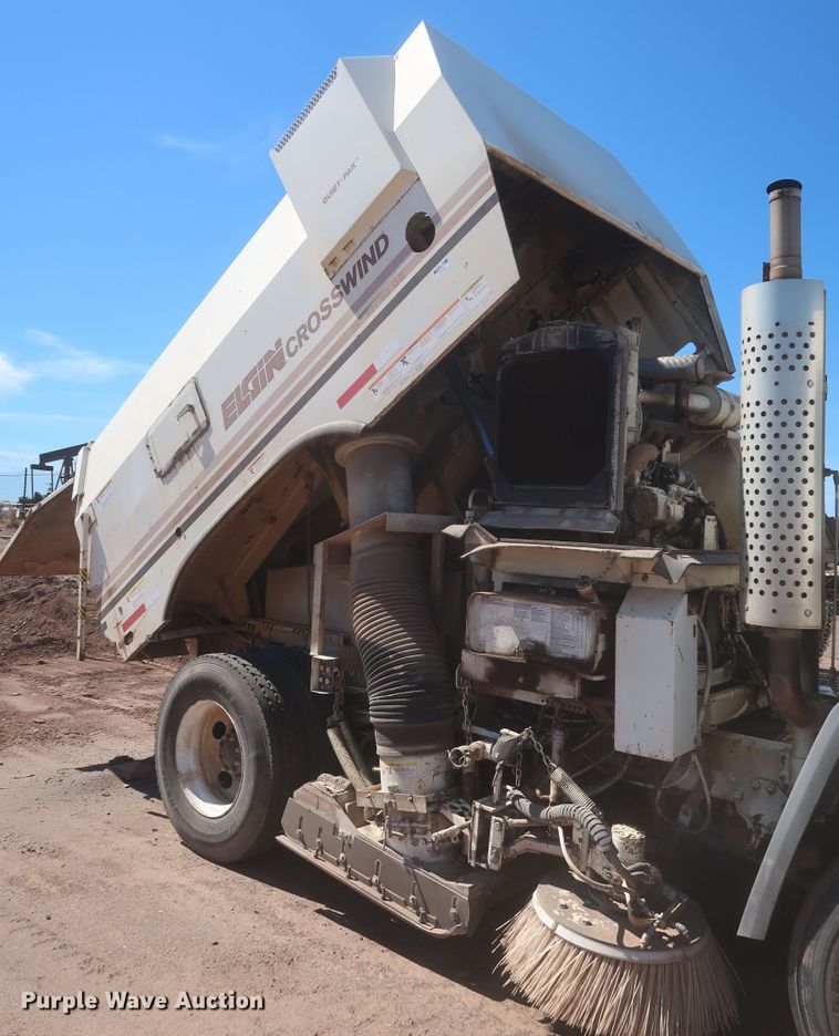 image for item DJ1878 1997 Ford CF8000  street sweeper truck