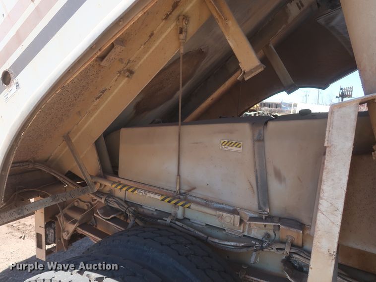 image for item DJ1878 1997 Ford CF8000  street sweeper truck