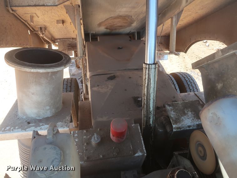 image for item DJ1878 1997 Ford CF8000  street sweeper truck