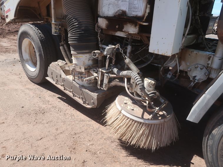 image for item DJ1878 1997 Ford CF8000  street sweeper truck