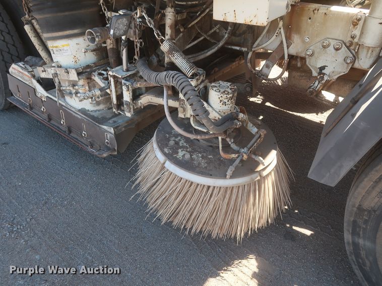 image for item DJ1878 1997 Ford CF8000  street sweeper truck