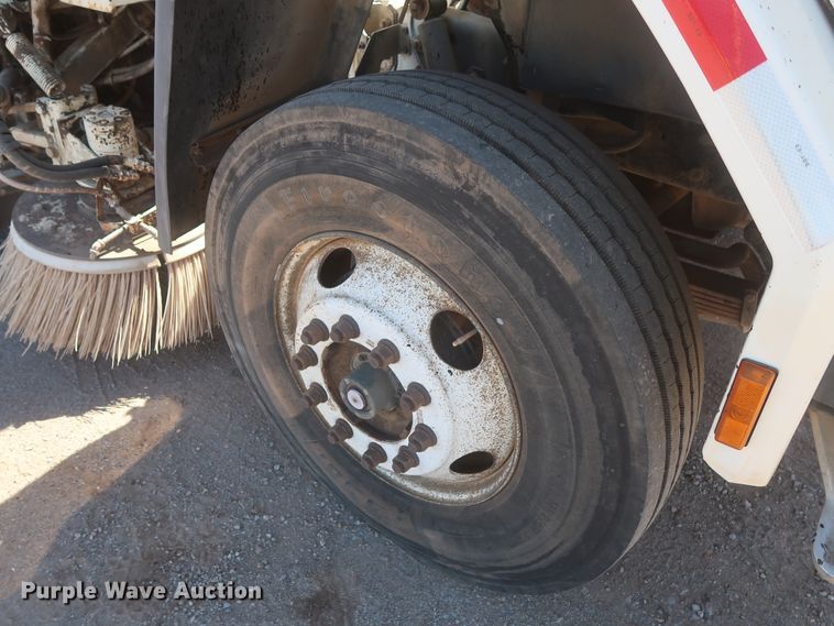 image for item DJ1878 1997 Ford CF8000  street sweeper truck