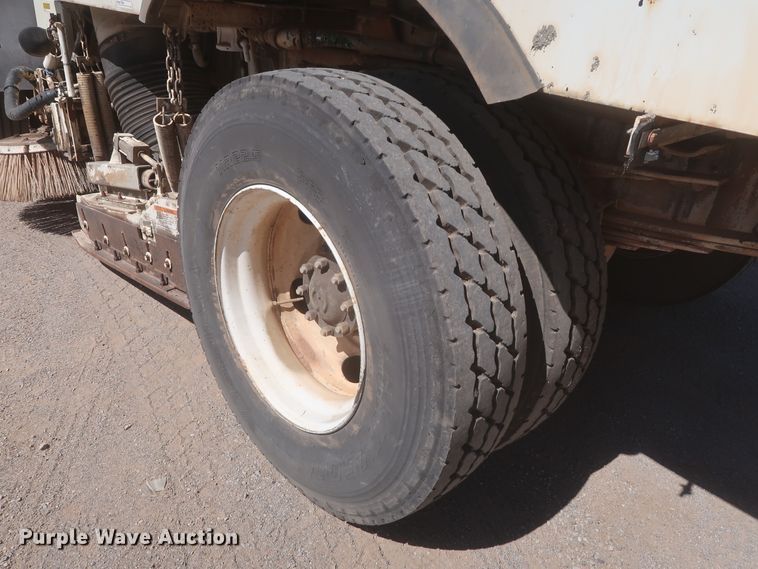 image for item DJ1878 1997 Ford CF8000  street sweeper truck