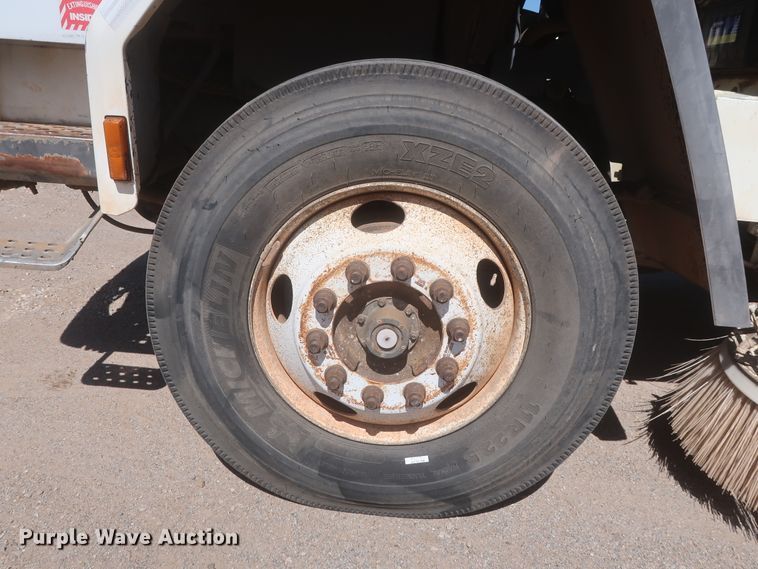 image for item DJ1878 1997 Ford CF8000  street sweeper truck