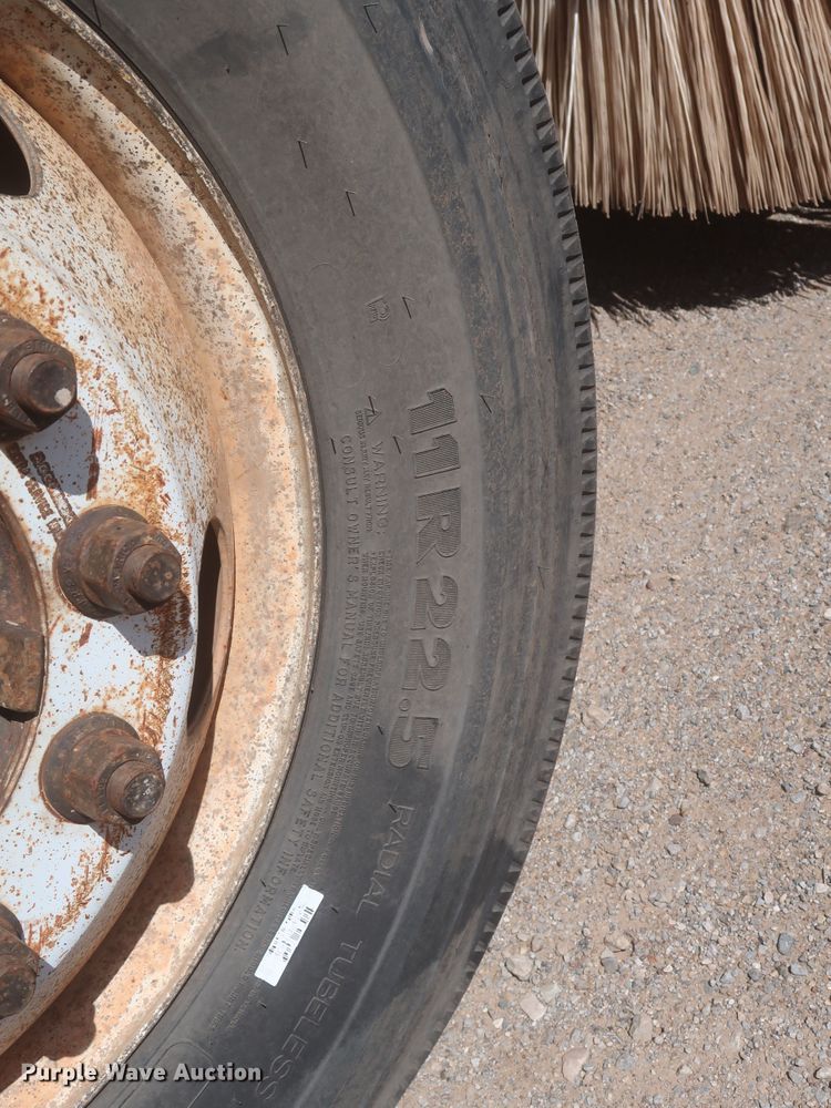 image for item DJ1878 1997 Ford CF8000  street sweeper truck