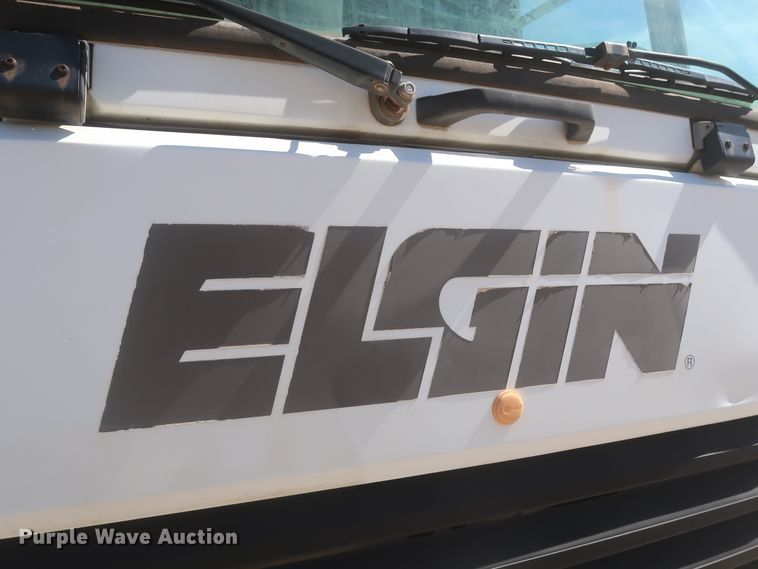 image for item DJ1878 1997 Ford CF8000  street sweeper truck