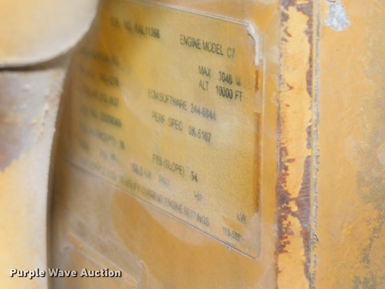 image for item DJ5985 2004 Ford F650 Super Duty XLT  rollback truck