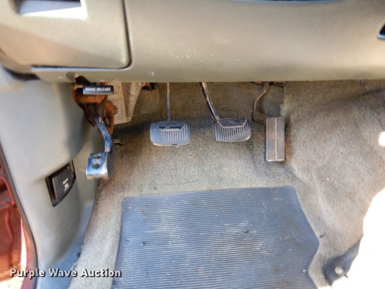 image for item DJ8138 1993 Ford F150  pickup truck